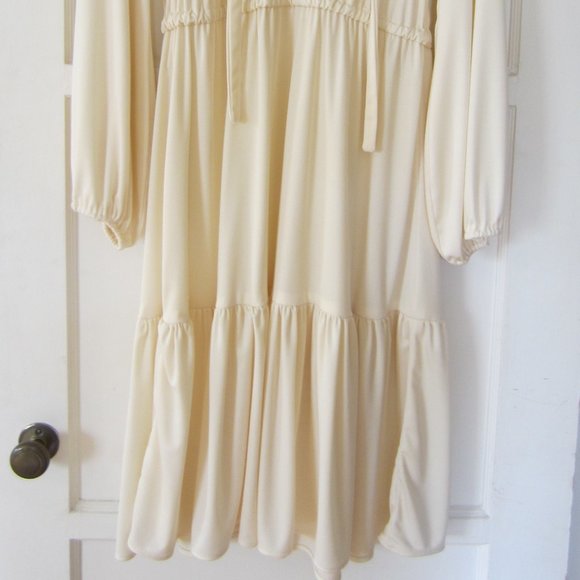Vintage Cream Ivory Long Sleeve Dress Pintuck Polyester 1970s Medium - Picture 7 of 11